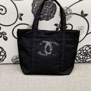 CC Tote gift with Sequins